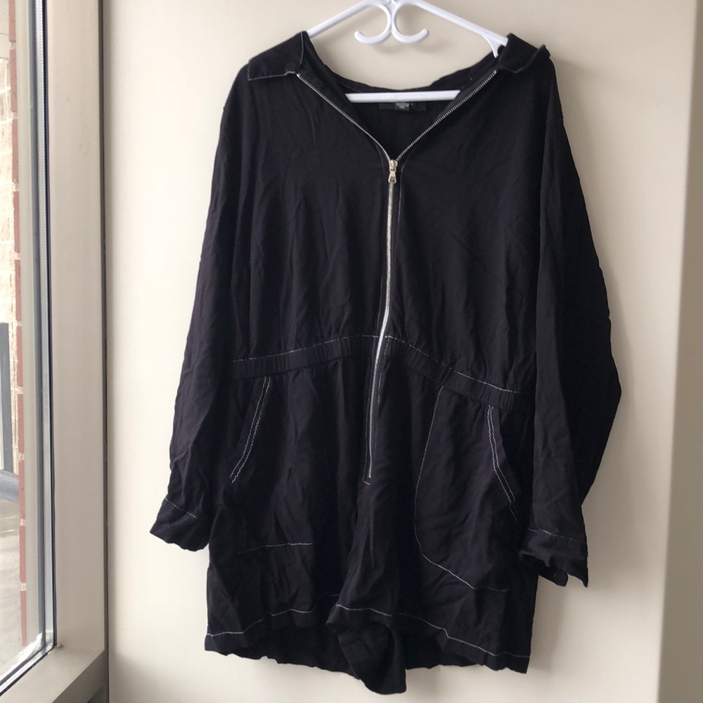 ZIP UP ROMPER